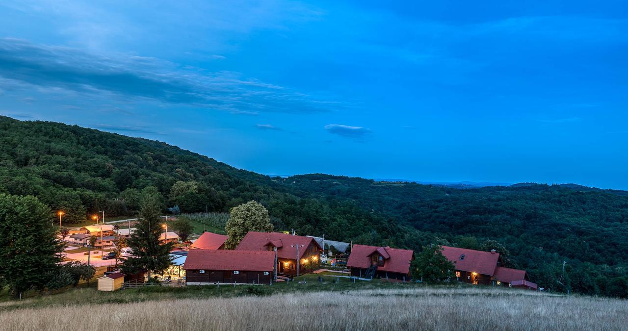 Hotel Srakovcic Heart Of Nature Ribnik Bagian luar foto